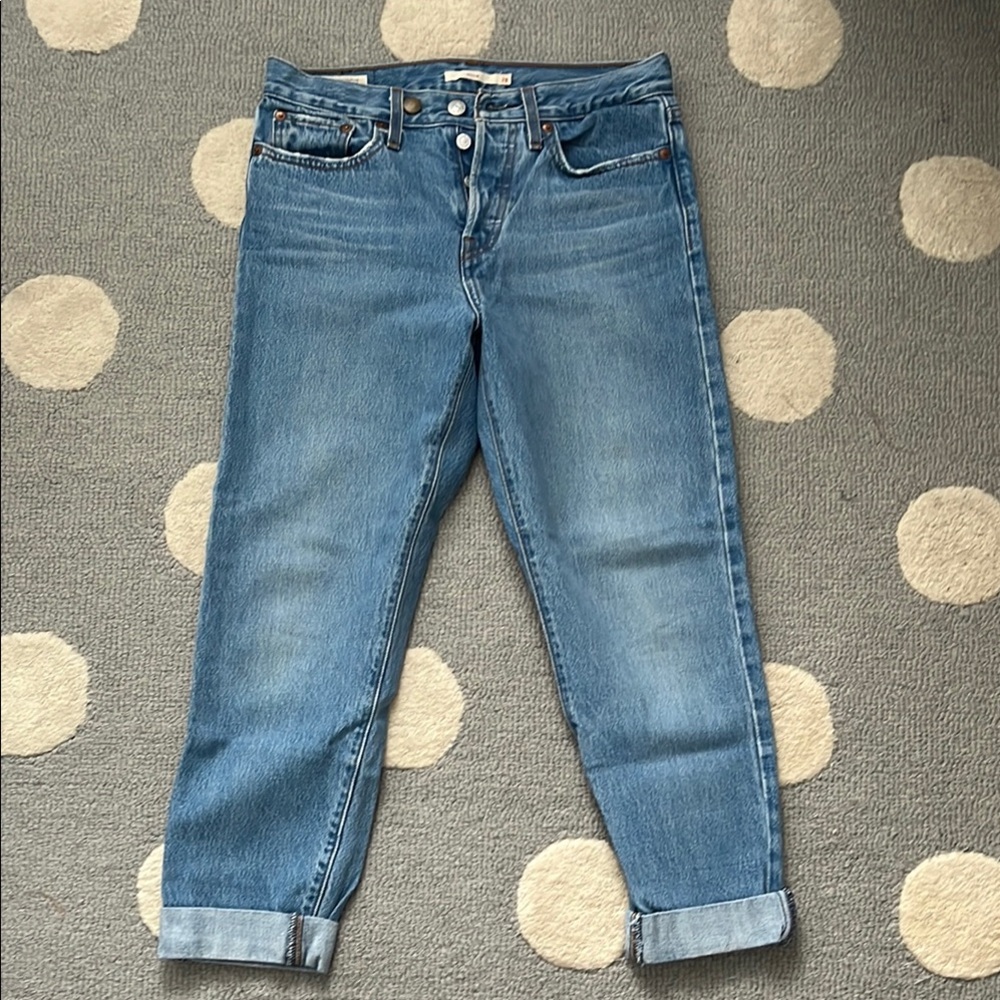 Levi’s Classic Blue Denim Women Jeans